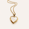 COLLAR CORAZÓN BLANCO PERLADO