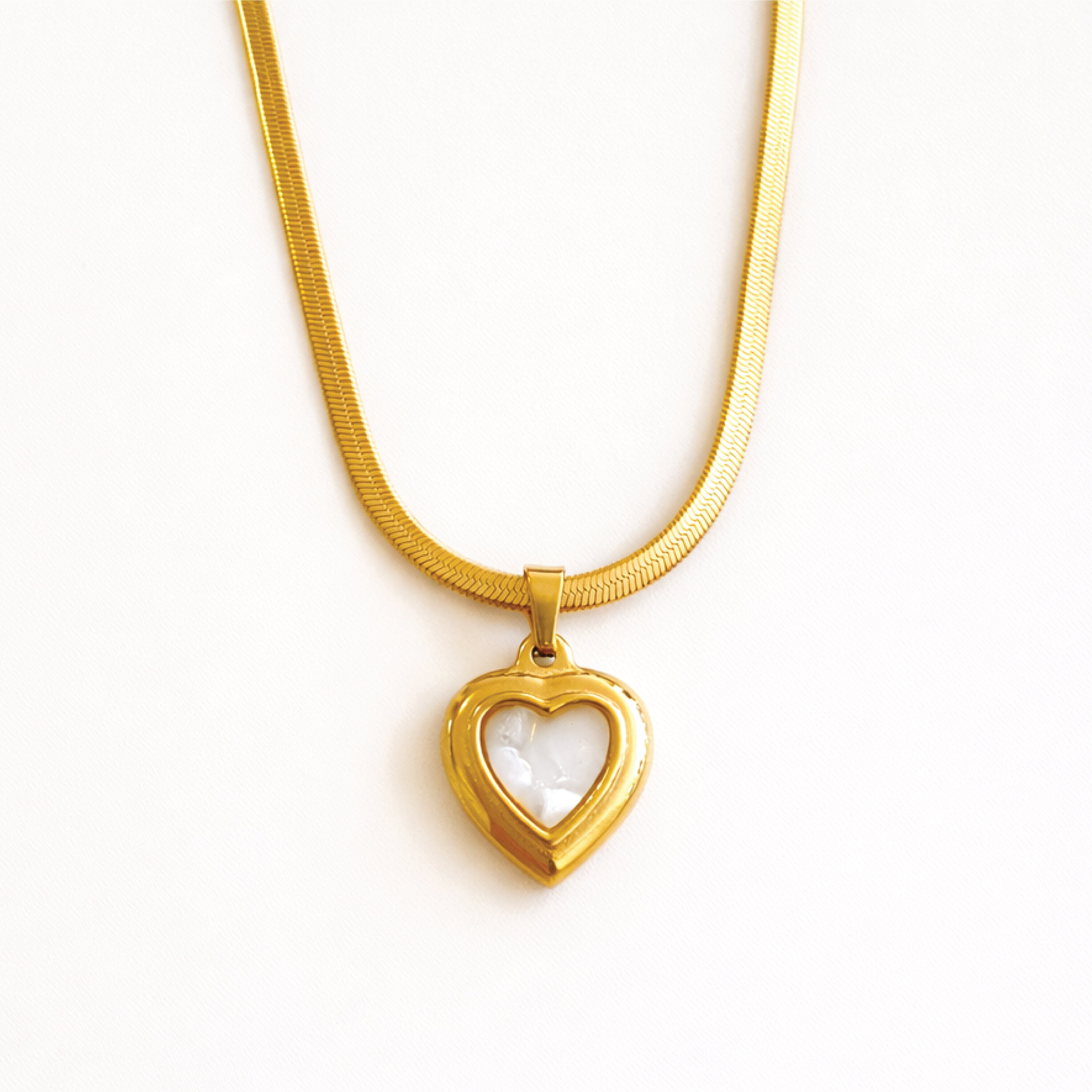 CADENA CORAZÓN PERLADO