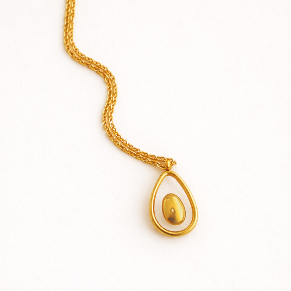 COLLAR AGUACATE DORADO