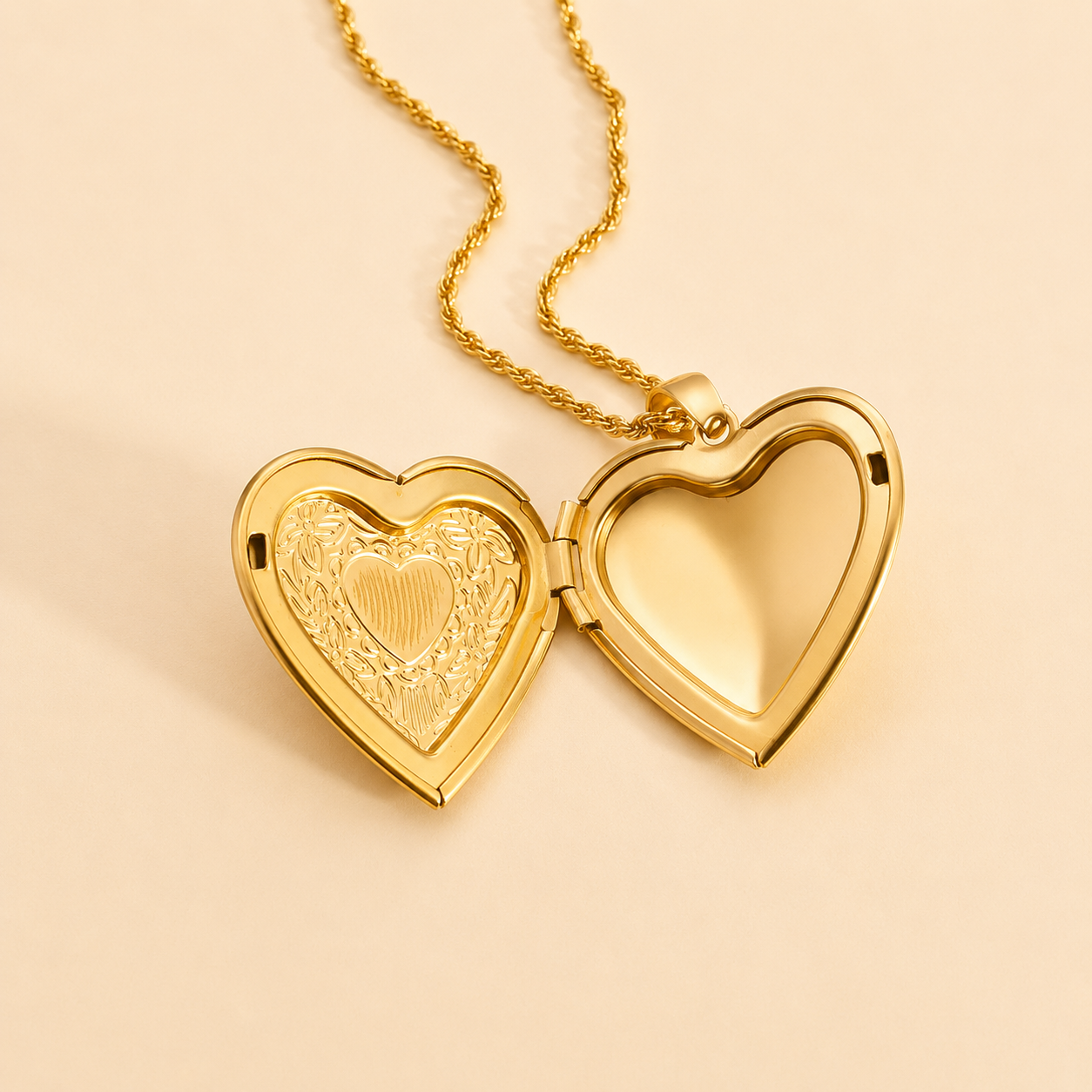 RELICARIO CORAZÓN