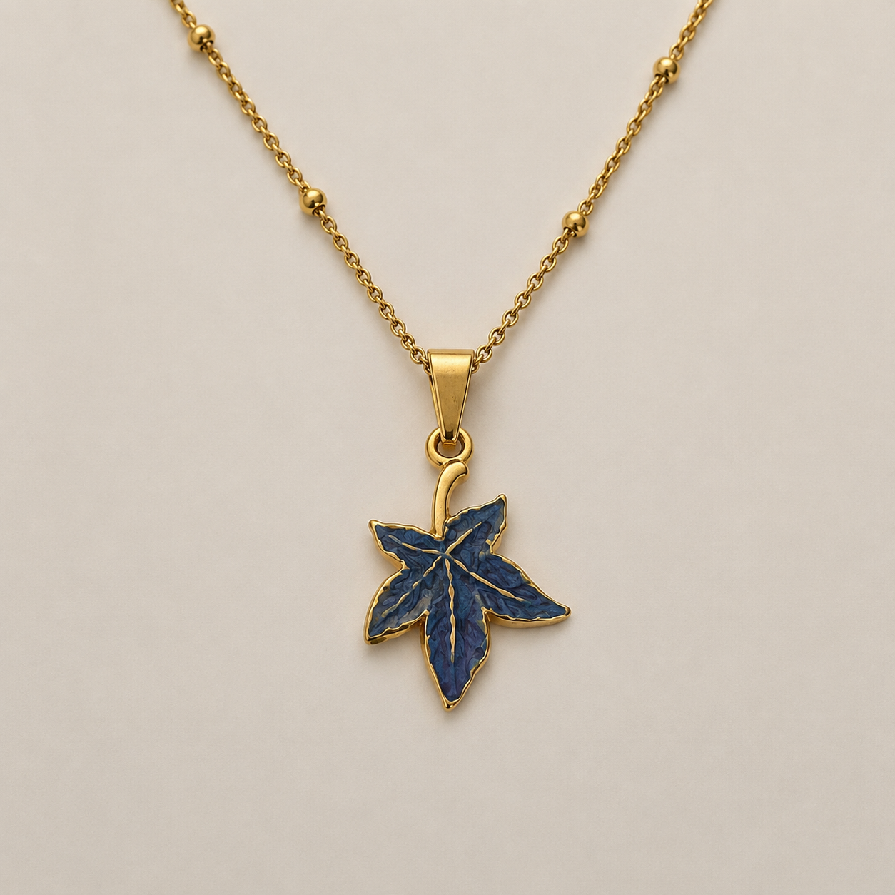 COLLAR HOJA LOBELIA