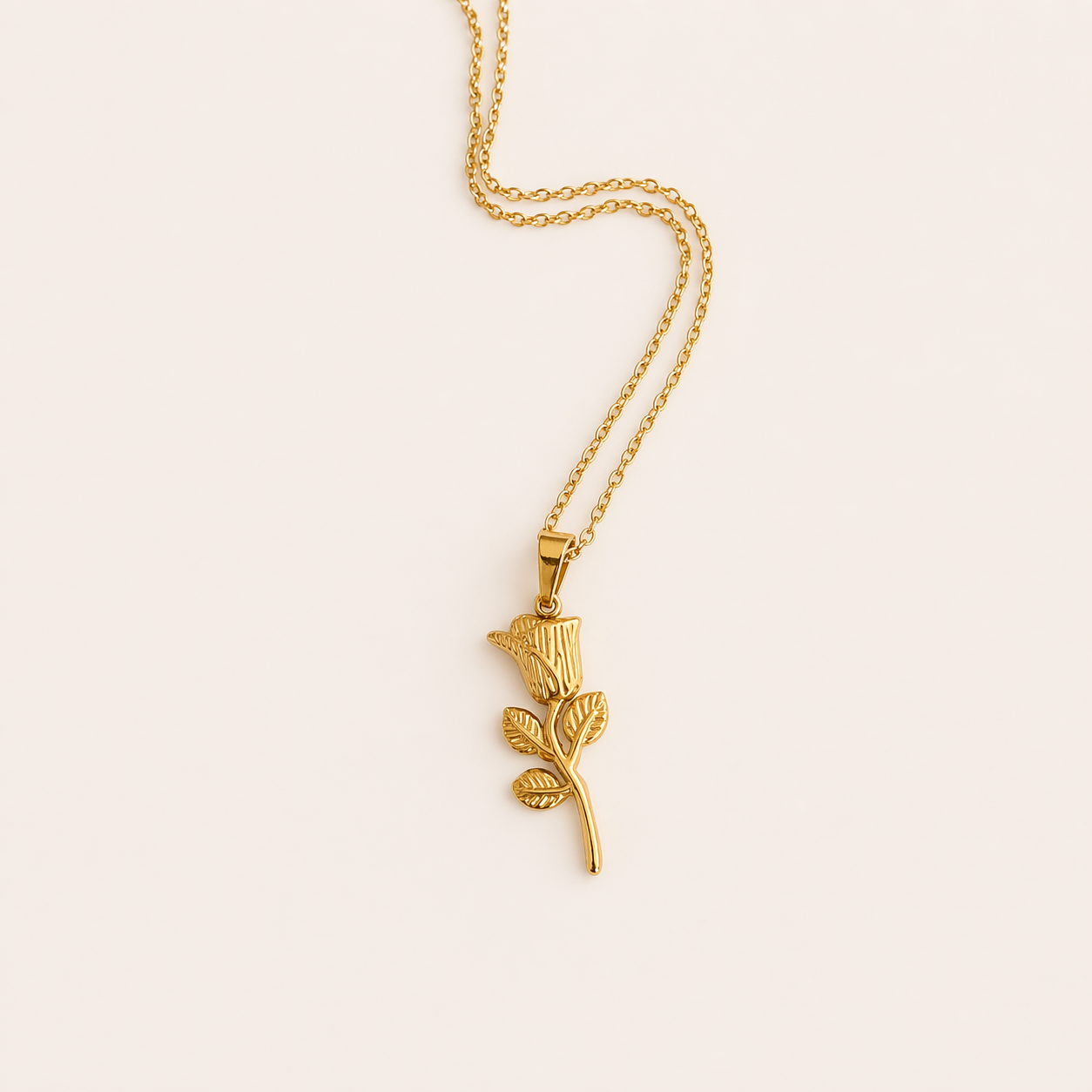 COLLAR DE ROSA DORADA