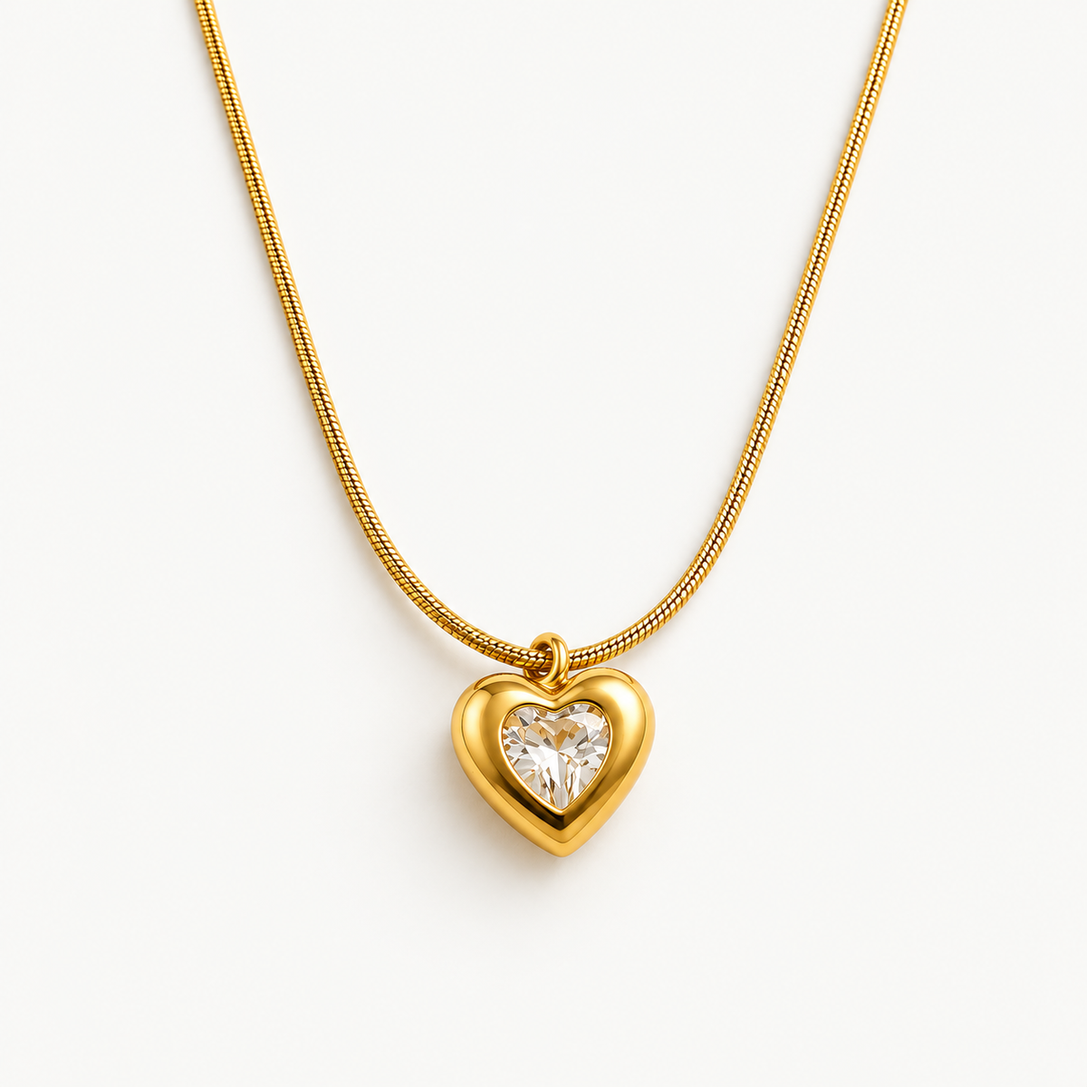 COLLAR CORAZÓN DE REINA CRISTAL
